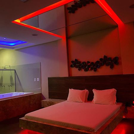 Motel Paris Aparecida de Goiania Zewnętrze zdjęcie